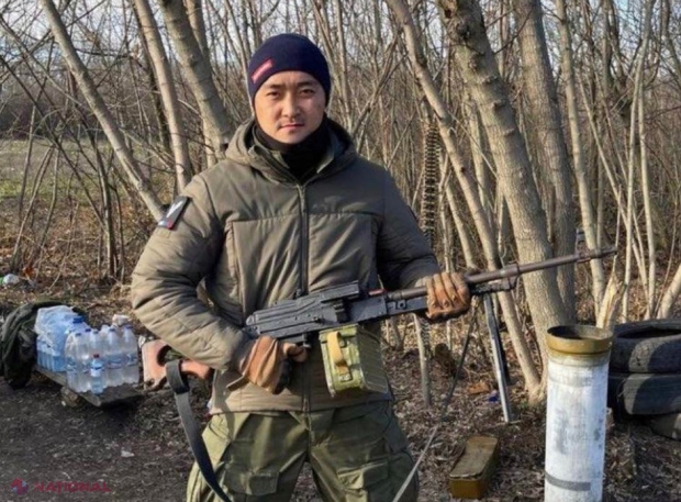 FOTO // Rusia încearcă să infiltreze MERCENARI în R. Moldova. Un militar a fost identificat pe Aeroportul Internațional Chișinău, printre pasagerii care încercau să intre în R. Moldova