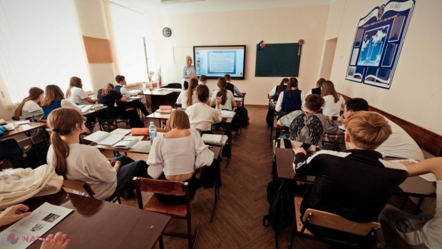 VIDEO // Tablă interactivă pentru liceul „Onisifor Ghibu” din Orhei, DONATĂ de Asociația A.S.I.C.S.: „Una din prioritățile A.S.IC.S. este să ajutăm elevii din Republica Moldova să aibă condiții mai bune de studii”
