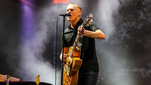 Bryan Adams, bolnav de Covid de două ori într-o lună. Artistul a plecat cu ambulanța de pe aeroportul din Milano
