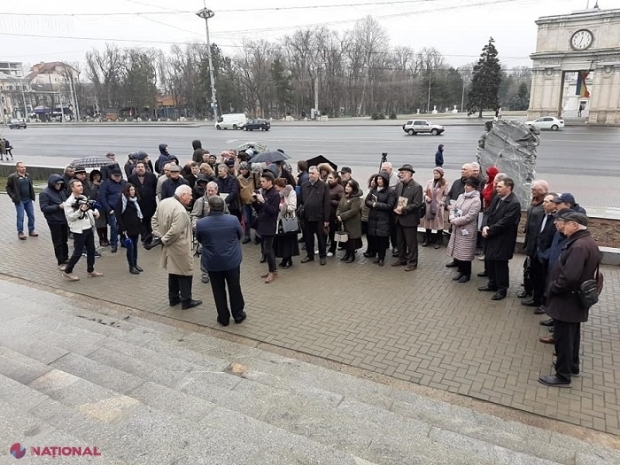 Peste 3 000 de cercetători din R. Moldova riscă să rămână ȘOMERI: „Se dorește restaurarea identității naționale SOVIETICE, pentru că nu e vorba despre o ofensivă bine gândită asupra identității noastre naționale, asupra istoriei românilor”