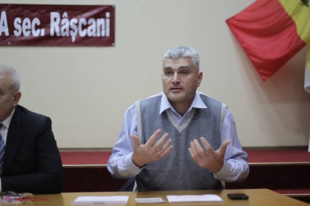 Adjunctul lui Năstase cere de la PSRM funcția de SPICHER pentru DOUĂ ZILE. Acesta îi acuză pe socialiști că au lansat astăzi o „MINCIUNĂ crasă”