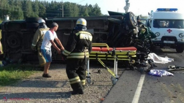 VIDEO // Accident cumplit în Rusia. Șase cetățeni ai R. Moldova au MURIT, iar opt au fost internați cu diferite traumatisme. MAI a creat o CELULĂ DE CRIZĂ