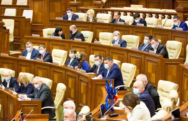 Deputații Reniță și Slusari cer condamnarea crimelor naziste alături de cele staliniste, OMISE de socialiști într-un proiect de lege