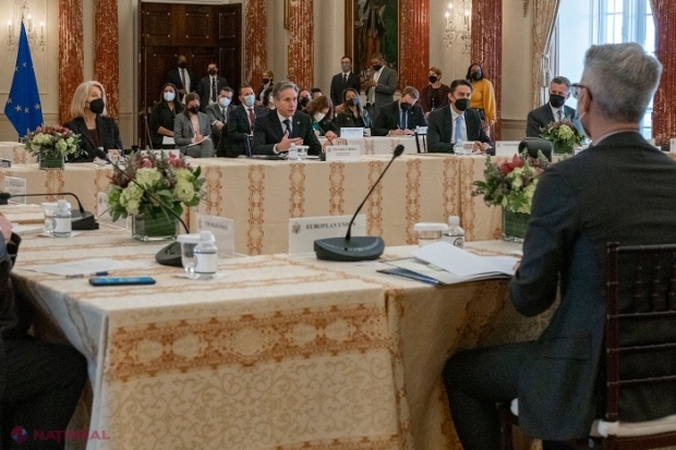 Un oficial din SUA dezvăluie ce se întâmplă pe piața energetică din Europa și anunță ajutor împotriva șantajului Moscovei: „Rusia reține aprovizionarea cu gaze naturale, acestea fiind resursele ce ar putea reduce prețurile-record în Europa”