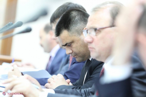 Ministrul Apărării a scris cerere de DEMISIE