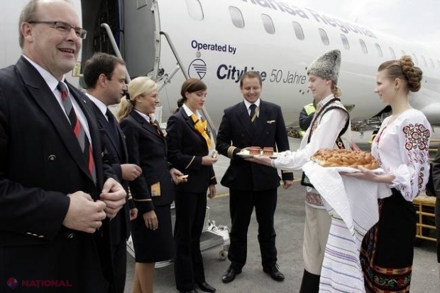 Bodyguarzii premierului Filip au provocat SCANDAL la bordul avionului Chişinău-München? Comandantul aeronavei ar fi dat JOS toţi pasagerii