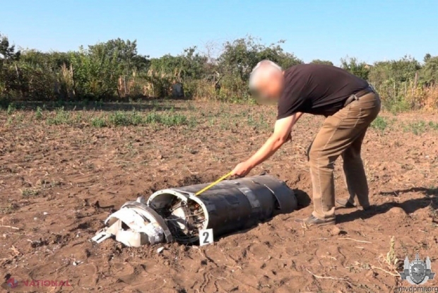 VIDEO // Războiul pornit de Putin în Ucraina a ajuns și în Transnistria? Primele IMAGINI cu locul căderii rachetei S - 300 de producție rusească. „O bucată din rachetă avea peste trei metri... ”