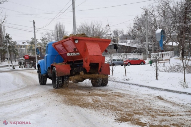 FOTO / Drumarii din Orhei s-au mobilizat la deszăpezirea drumurilor. Peste 25 de utilaje au funcționat la capacitate maximă pe parcursul nopții