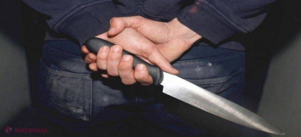 Un bărbat din Chișinău și-ar fi UCIS soția cu un cuțit, după care s-a ARUNCAT de la etajul șapte. În casă a fost găsit un PRUNC de nicio lună
