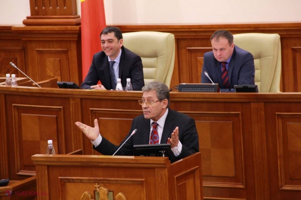 Ghimpu a propus AMÂNAREA votării Guvernului