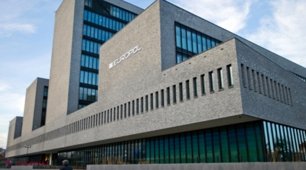 Comandați produse de frumusețe ONLINE? ATENȚIE, pot fi contrafăcute! Ce trebuie să știți despre operațiunea „AFRODITA”, desfășurată de Europol la nivel european