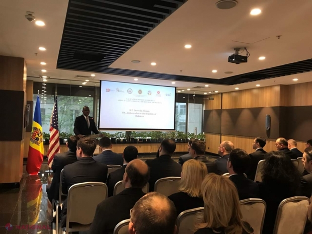 Ambasadorul SUA, Dereck J. Hogan, după discuțiile cu reprezentanții partidelor parlamentare din R. Moldova: „Cred că stabilitatea politică de aici ar putea fi menținută”