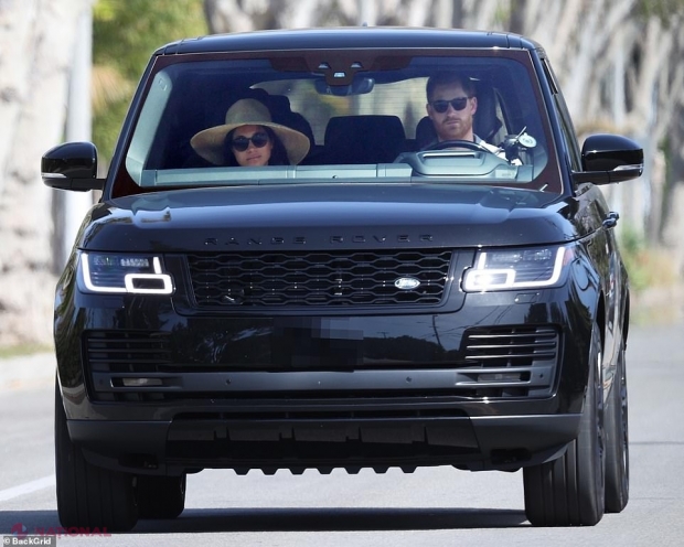 Prințul Harry și Meghan Markle, accident grav de mașină. Ar fi fost urmăriți de paparazzi: