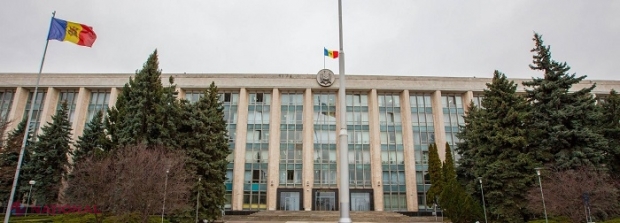 Remanieri de cadre la Guvern: Un secretar de stat pleacă, altul vine, iar Ministerul Mediului a găsit un secretar general