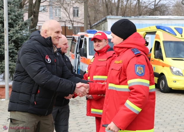 SUA a donat două ambulanțe salvatorilor din R. Moldova 