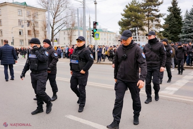 VIDEO // Zeci de tineri din R. Moldova, instruiți în Turcia cum să rupă cordoanele de poliție și să arunce fumigene: „Sejurul” le-ar fi fost organizat de Partidul „ȘOR”