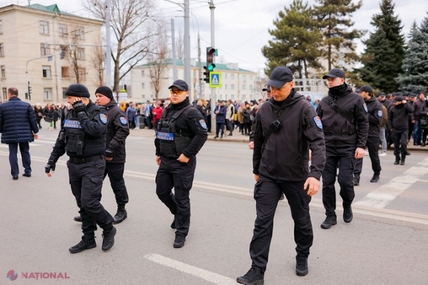 VIDEO // Zeci de tineri din R. Moldova, instruiți în Turcia cum să rupă cordoanele de poliție și să arunce fumigene: „Sejurul” le-ar fi fost organizat de Partidul „ȘOR” 