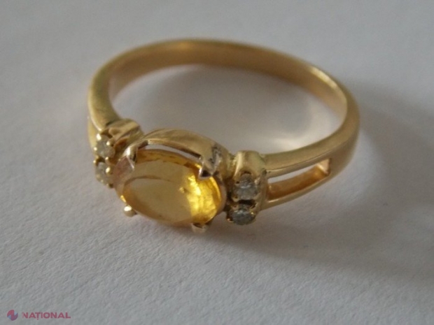 MISTER // A cumpărat un inel de aur dintr-un magazin din Chișinău, dar pe bijuterie apărea mereu o pată cafenie: Ce a întreprins cumpărătoarea