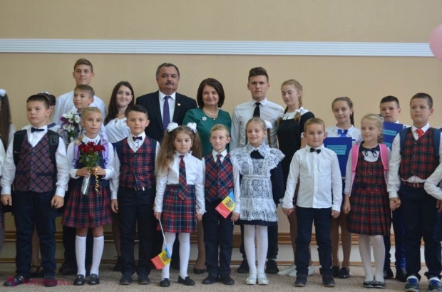 Școlile din raionul Soroca au trecut la practica UNIFORMELOR școlare: „Nu e vorba de ordinul ministrului și nici de hotărârea de Guvern”