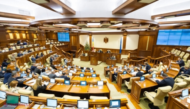 Bugetul de stat pentru anul 2025, votat de Parlament: Cu cât vor crește pensiile și salariile profesorilor, polițiștilor sau medicilor