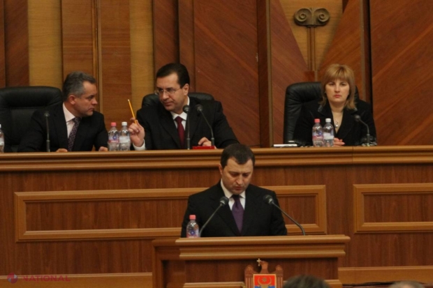 Negocieri SECRETE între PCRM, PLDM, PD și cum Plahotniuc dorea să rămână la GUVERNARE cu orice preț