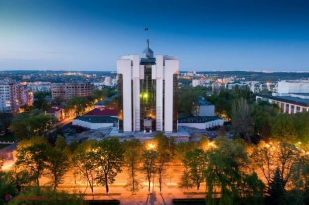 Ultimii TREI candidați înregistrați în cursa prezidențială. În buletinul de VOT se vor regăsi 11 pretendenți, după ce membrii CEC au respins cererea de înregistrare a candidatului Igor Munteanu