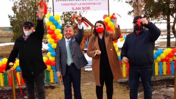 FOTO // Un nou teren de joacă a fost construit la inițiativa lui Ilan Șor, într-o localitate din sudul R. Moldova