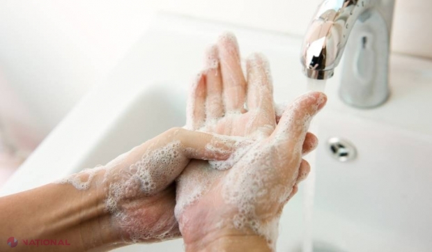 Îl folosești ZILNIC. De ce poate fi DĂUNĂTOR săpunul?