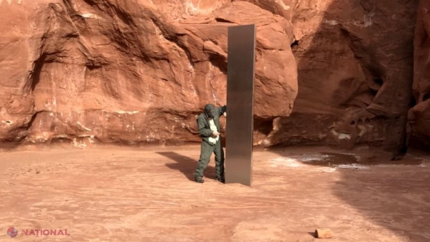 VIDEO // Ne-au vizitat extratereștrii? Un monolit misterios a fost descoperit în deșert
