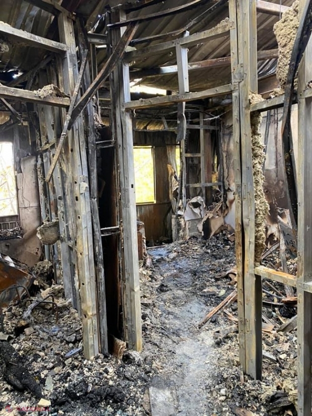 FOTO // 20 de familii au rămas fără locuințe în prag de iarnă în urma incendiului de la Buiucani: De la ce ar fi izbucnit focul ce a făcut scrum o întreagă mansardă