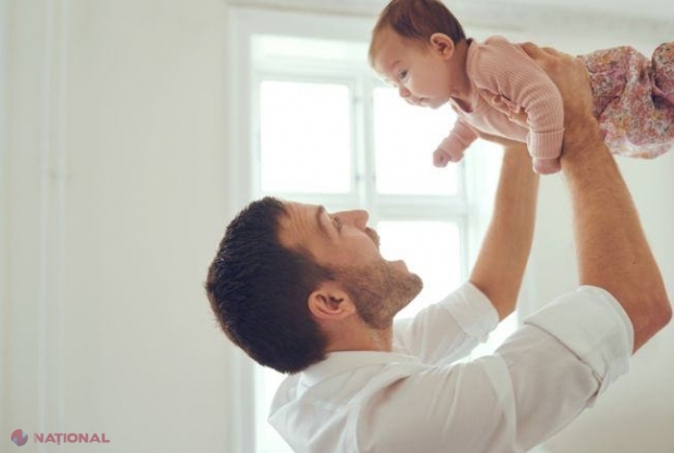 UTIL // Proaspeții tătici din R. Moldova, concediu paternal de 15 zile, de la 1 ianuarie 2024: În ce condiții vor putea beneficia de acesta