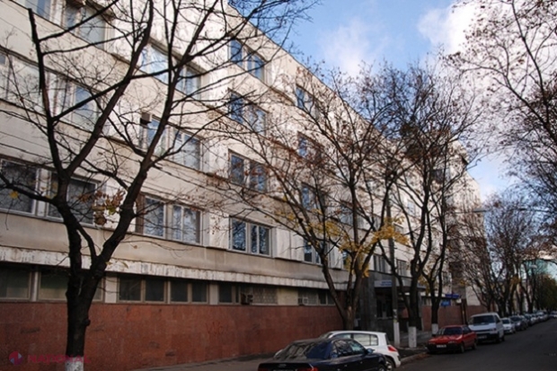 DOC // La PRIVATIZARE? Ce vrea să facă Guvernul cu Editura „Universul” din centrul Chișinăului