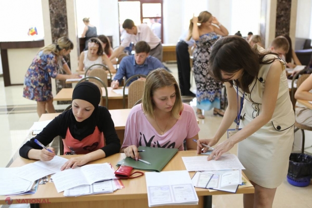 Statul acordă 77 de burse de merit pentru studenți și elevi