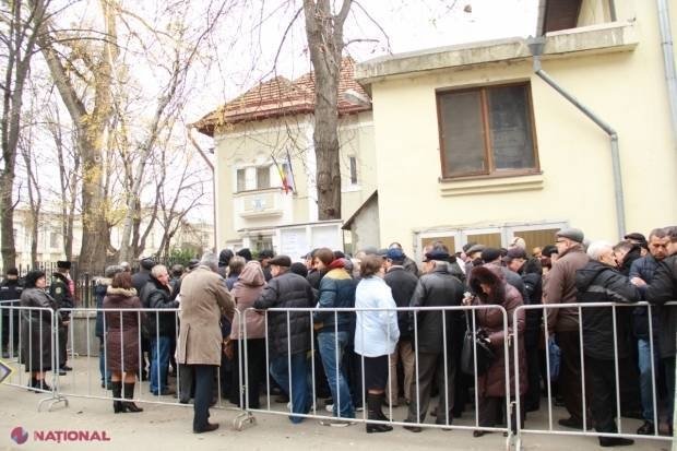DOSAR CIVIL // Despăgubiri de o mie de euro pentru fiecare român din diasporă care nu a putut vota la alegerile prezidențiale 