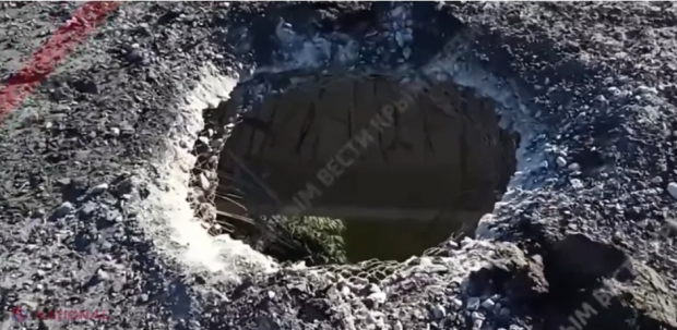 VIDEO // Sistemele HIMARS, „spaima” rușilor, au mai făcut o „victimă”. Un alt pod-cheie pentru aprovizionarea rușilor din Herson a fost DISTRUS