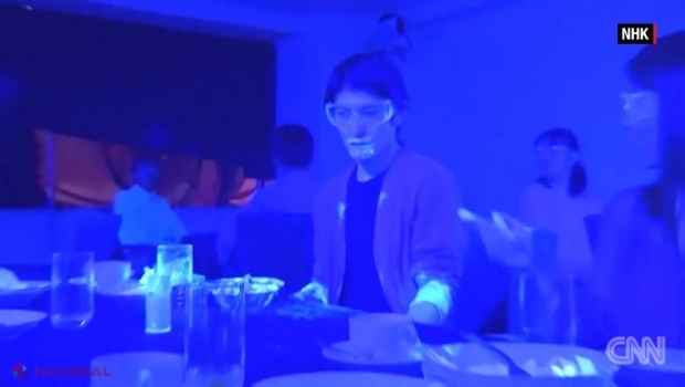 Experiment: Cât de repede se răspândește coronavirusul într-un restaurant cu autoservire