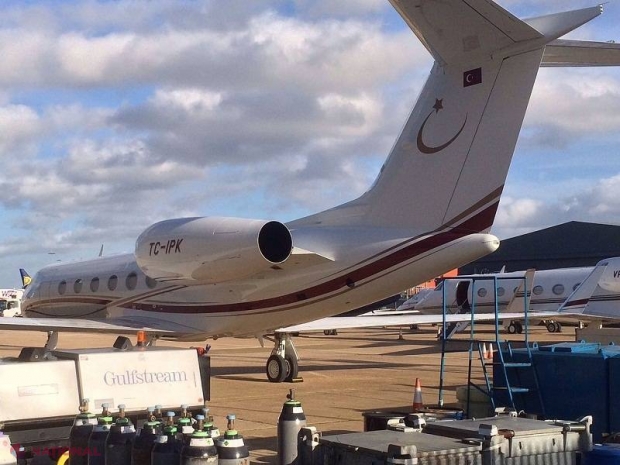 SURSE // Misteriosul pasager al avionului privat care a plecat la Dubai cu 200 de mii de euro se vrea PREMIER în R. Moldova. Iată numele acestuia