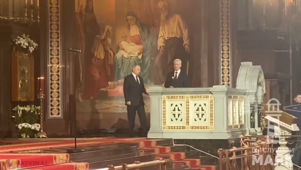 VIDEO // Cum (NU) a participat Vladimir Putin la slujba de ÎNVIERE de la Catedrala „Hristos Mântuitorul” din Moscova. Scurgeri de INFORMAȚII privind montarea imaginilor. Biserica ar fi fost GOALĂ