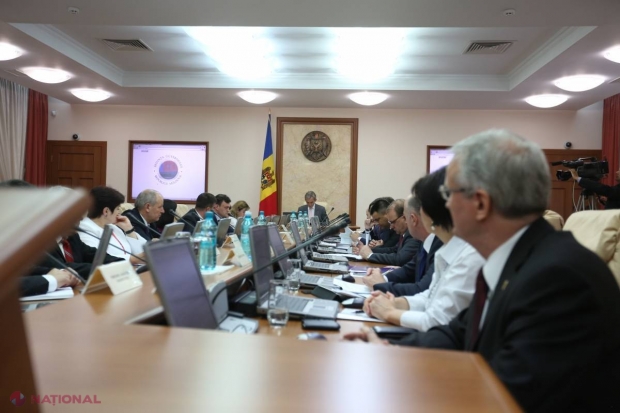 Consultanți INTERNAȚIONALI pentru PRIVATIZĂRILE din R. Moldova