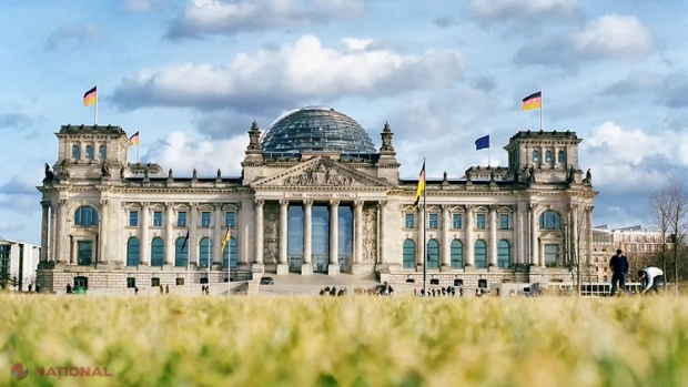 Modul Germaniei de a „FELICITA” Guvernul Chicu: „Guvernul Federal salută progresele înregistrate sub conducerea ex-premierului Sandu în domeniul justiţiei şi combaterii corupţiei”