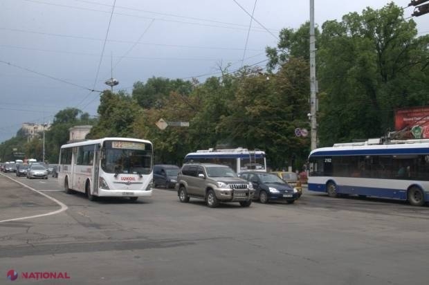 ATENȚIE! Mai multe rute de troleibuz și microbuz din Chișinău își SCHIMBĂ itinerarul