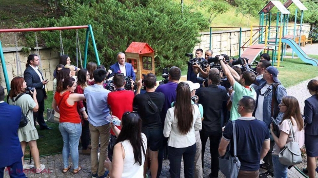Dodon este DESFIINȚAT pentru că a organizat în vila de la Condrița ziua de naștere a fiului său: „E reședință de SERVICIU, dar nu pentru a face copii”