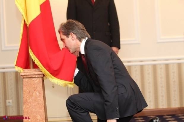 DECLARAȚIE // „Când am scris că „fostul simplu prim-ministru” este următorul în dosarul „furtului secolului”, am făcut-o în cunoștință de cauză”