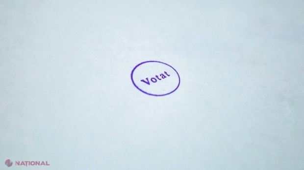 SCANDAL la o secție de votare din Băcioi: O alegătoare a RUPT toate cele cinci buletine de vot