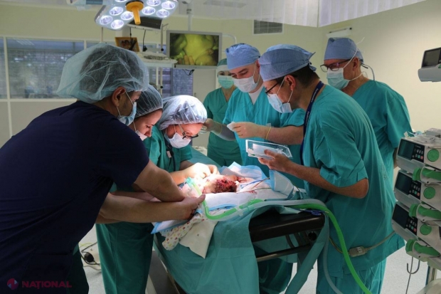 Ce MITĂ trebuie să dai la un chirurg pentru o operație de URGENȚĂ: Cazul unei mame din Chișinău