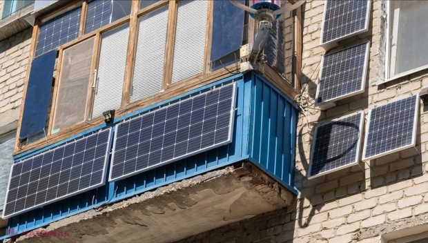 Panourile solare de apartament ar putea deveni ceva obişnuit în orașele din Europa. Un kit de instalare poate costa între 300 şi 1.000 de euro în funcţie de cerere şi are o valabilitate de 25 de ani. Câți bani poți economisi pe an