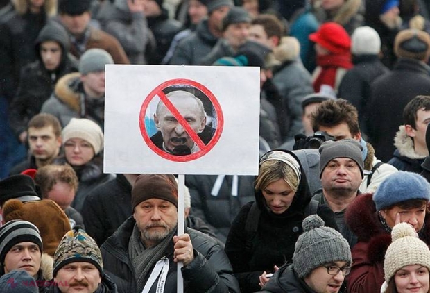 Putin și-a depus candidatura pentru al PATRULEA mandat de președinte al Rusiei. Navalnîi organizează proteste