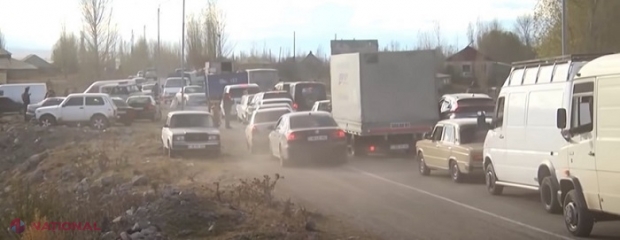 VIDEO // Armenii din Nagorno-Karabah au început să plece în masă spre Armenia