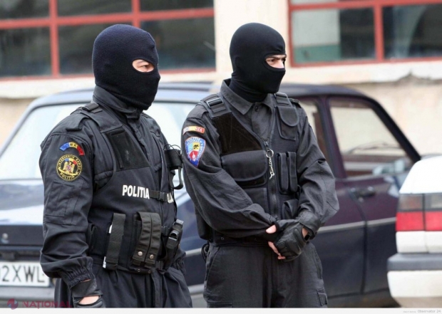 Omorul din sectorul Râșcani al capitalei: Percheziții și descinderi în peste 150 de locații și circa 700 de persoane verificate. Polițiștii au reținut doi complici la comiterea crimei