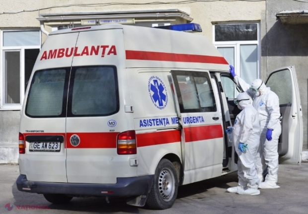 Și medicii de la Florești au început să se îmbolnăvească de COVID-19, după ce au preluat chemările medicilor din Soroca: Serviciul de ambulanță din Soroca a intrat în carantină